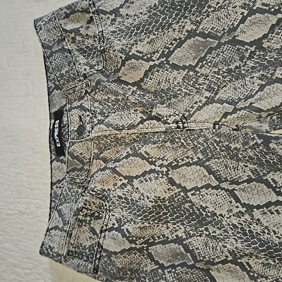 EXPRESS WOMENS ANKLE HIGH RISE JEGGINGS SIZE 10 R BLACK GREY SNAKE PRINT - Picture 7 of 12